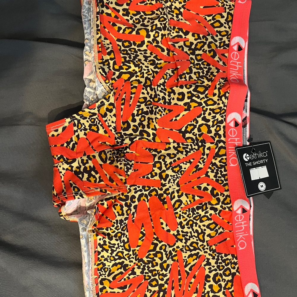 Ethika Women's The shorty  Med